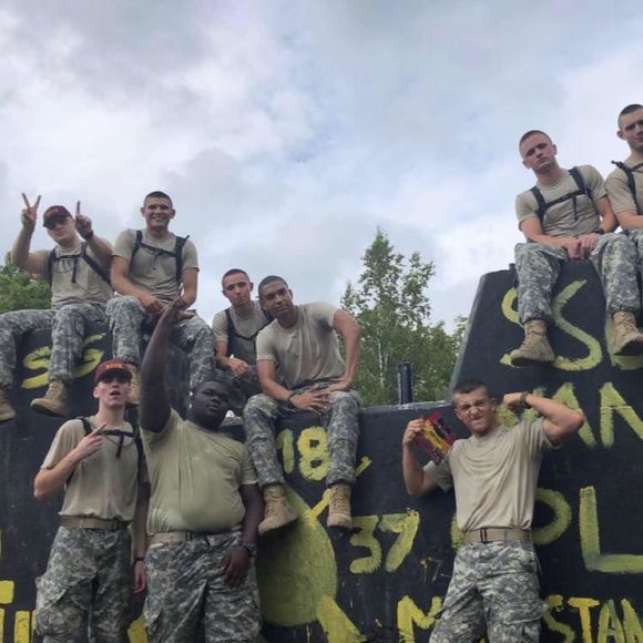 Meet your Posher, Robert - Picture 1 of 1